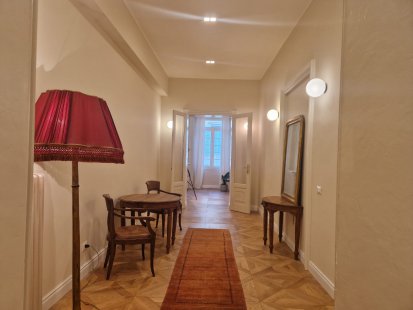 2 camere in venditaReggio Emilia - Centro Storico