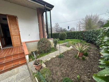 Villa schiera angolo in venditaReggio Emilia - Baragalla