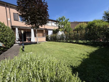 Villa schiera centrale in venditaReggio Emilia - Buco Del Signore