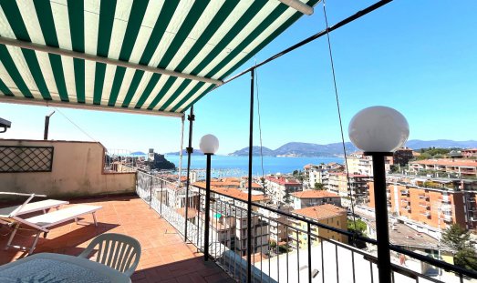 Attico 2 camere in venditaLerici