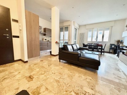 2 camere in venditaReggio Emilia - Tribunale