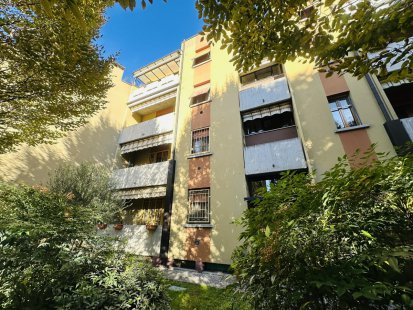 2 camere in venditaReggio Emilia - Buco Del Signore