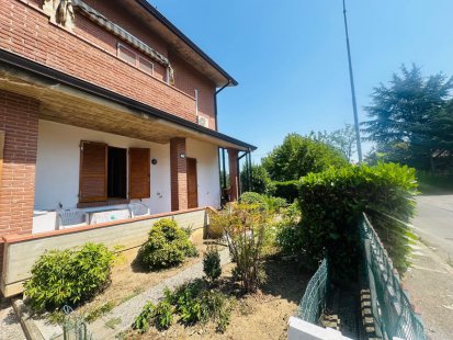 Villa schiera angolo in venditaReggio Emilia - Baragalla