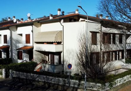 Villa schiera angolo in venditaReggio Emilia - Pappagnocca